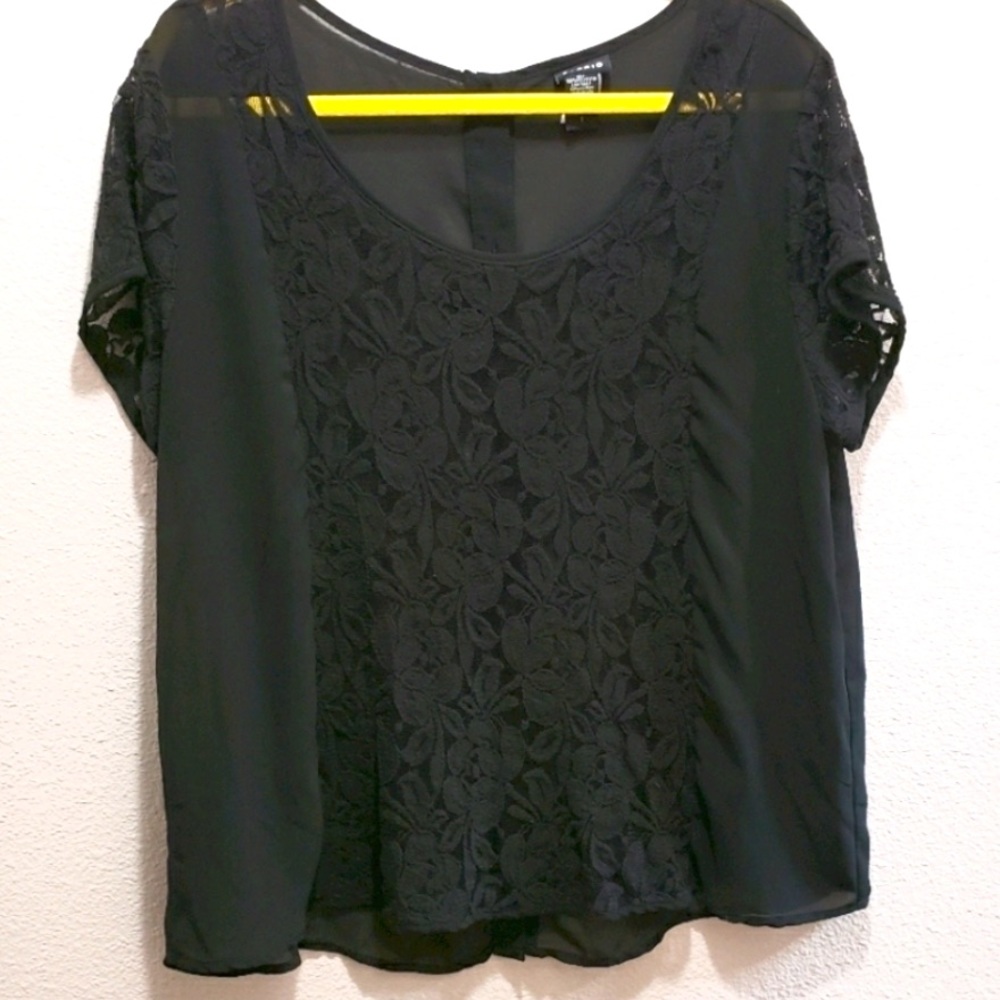 Torrid chiffon blouse
